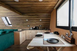 The Loft by VEO, StayVista - A Frame Pet-Friendly Forest-View Villa - 5