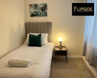 Three Bedroom Semi Detached House By Flipside Property Aylesbury Serviced Accommodation & Short Lets With Wifi & Parking - 5