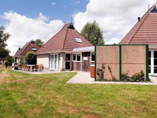 Holiday home with sauna and outdoor spa - Earnewâld - 1