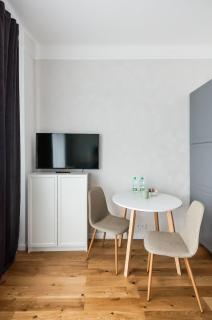 Solec Vistula Studio - Warsaw - 3