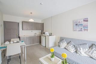 Ayia Napa Holiday Apartment So3 - 8