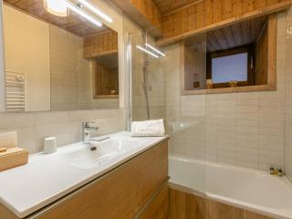 Élégant appartement rénové avec wifi au cœur du vieux Val-d'Isère, proche des pistes et commodités - FR-1-694-313 - Val dʼIsère - 2