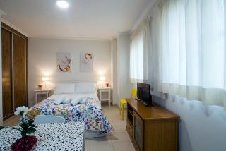 Apartamentos AMAT - Only Adult - Playa El Bajondillo - Torremolinos - 2