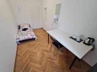 Fantastic Waw - O13 Room E - Varsovie - 4