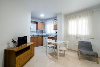 Apartamentos AMAT - Only Adult - Playa El Bajondillo - Torremolinos - 1