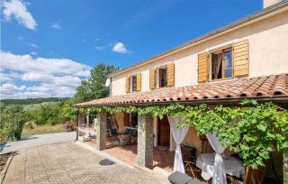 Gorgeous Home In Roc With Wifi - Roč - 9