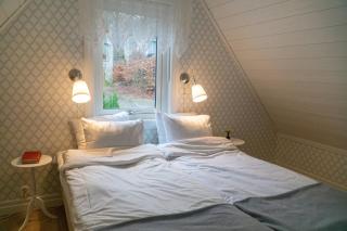 Anfasteröd Gårdsvik - badstugor med loft - Ljungskile - 1
