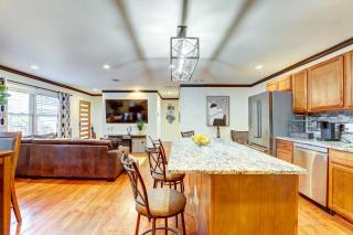 Pet-Friendly Home about 4 Mi to Downtown Decatur! - 2