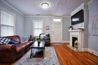 Charming and cozy home by a Historic District - Columbus - 4