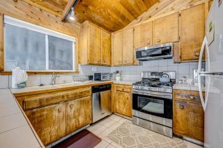 The Big White Cottage - Truckee - 4