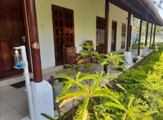 Sun & Sand Guest House - 3