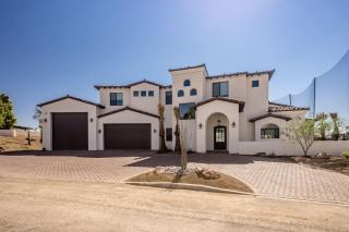 Massive & Luxurious 6br Lake Havasu Resort-style Oasis W Pool Casa Havasu By Boutiq - Lake Havasu City - 0
