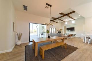 Massive & Luxurious 6br Lake Havasu Resort-style Oasis W Pool Casa Havasu By Boutiq - Lake Havasu City - 7