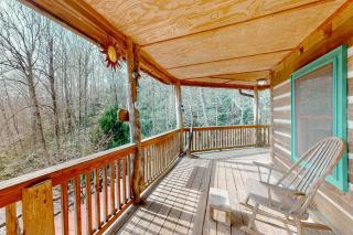 Glass Mountain Treehouse - 7