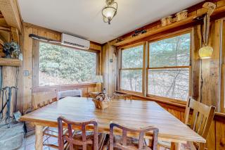 Glass Mountain Treehouse - 1