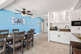 The Sunny Side House - 9