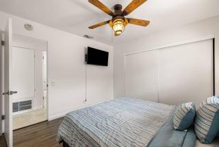 The Sunny Side House - 1