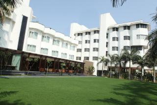 Hotel Express Residency Vadodara - Vadodara - 2