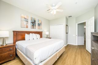 Beautiful Townhome, Vista Cay, Near Parks! 4018 - 3