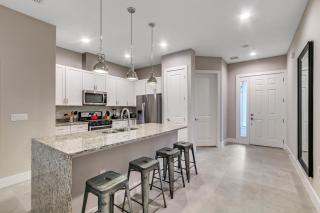 4 Bedrooms - 4,5 Bathrooms - Summerville 7588 Sd - Orlando - 2