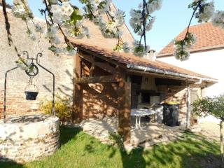Maisonnette avec jardin - - 1