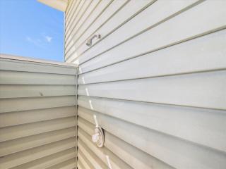 Vitamin Sea Retreat - 2