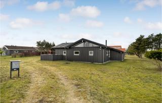 Stunning Home In Glesborg With Kitchen - Glesborg - 1
