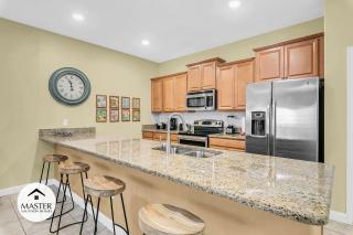 4 Bedrooms 3 Bathrooms Storey Lake 4827 Ct - 2