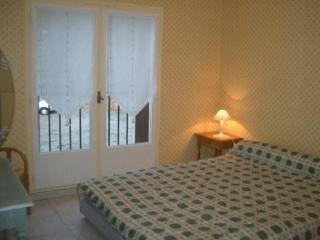 Charmant F2 avec Garage et Terrasse, 3 couchages, proche cures et centre-ville, Amélie-les-Bains - FR-1-703-12 - 7