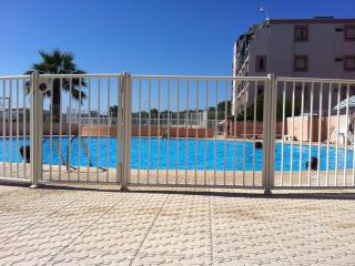 Studio Cabine avec Clim, Piscine, Ascenseur et Parking, Proche Plage et Commerces - FR-1-307-143 - Le Grau-du-Roi - 6