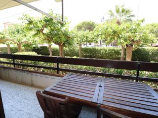 Appartement 3 pièces en RDC, 100m de la plage, terrasse, parking privé, 6 couchages, tout confort - FR-1-307-160 - Le Grau-du-Roi - 0