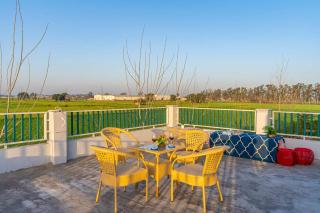 StayVista at Colour Bloom - Pet Friendly Home with Swimming Pool - - 6