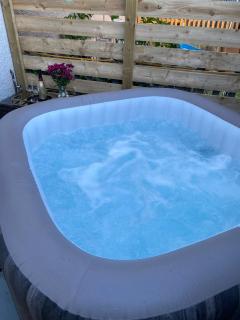 Lovely 3 bed with jacuzzi, close to airport, driveway, wifi - Édimbourg - 3