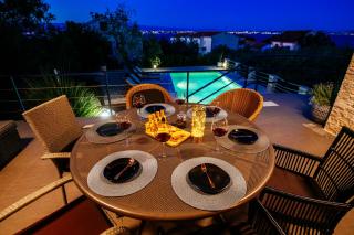 Apartment Serenity with Private Pool Near the Beach - Poljana - 7