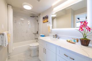 Fabulous Ocean & Diamond Head View with Free Parking! - 6