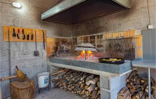Beautiful Home In Kaocine With Kitchen - 4