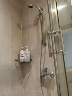 Elite Pod 1205 Knightsbridge Residences Makati - 3