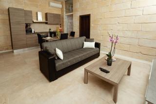 Classic 2BDR Designer Home! Close to Sea - Sliema - 2