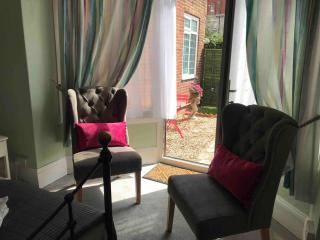 Brook Lodge Garden Flat - 5