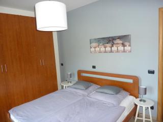 Apartment AZZURRA Terrasse Gartenblick Parkplatz kostenlos 100 mtr zum Strand - Cannobio - 1
