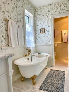 McCall House Boutique Hotel - 2