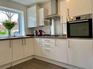 Big Modern House - 15min to NEC - Sleeps 10 - Birmingham - 2