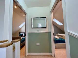 Big Modern House - 15min to NEC - Sleeps 10 - Birmingham - 1