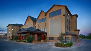 Best Western PLUS Cimarron Hotel & Suites - 8
