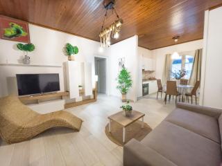 Demetra Seafront Apartment - Parking & Pool - Castel Volturno - 6