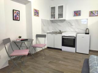 Good Vibrations Apartments - 7