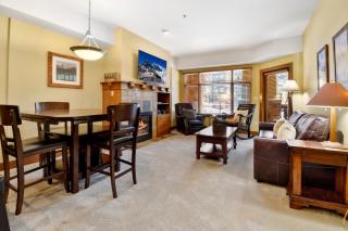 Rare Sundial 4BR Ski in Ski out Walk out to Pool - Park City - 3