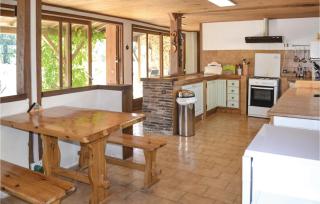 Cozy Home In Eglise Neuve D'issac - 5
