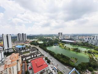 PJ The Grand by SkyLimit Suites - 2