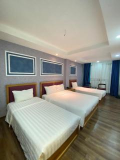 Holiday Suites Hotel & Spa - 3